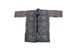 Jacket, 20th Century
Miao culture; Guizhou Province, China
Cotton; 32 1/4 × 47 3/8 × 1/2 in.
…