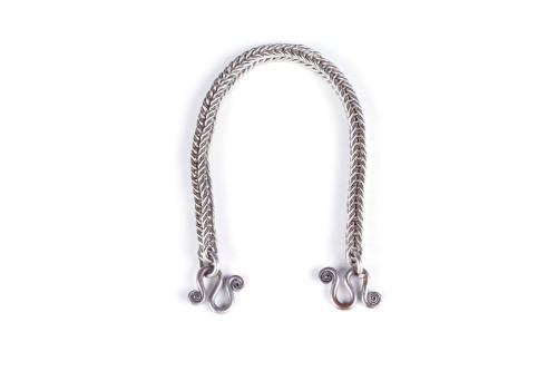 Chain, 20th Century
Miao culture; Guizhou Province, China
Silver; 3 1/4 × 4 3/16 × 2 3/4 in
…