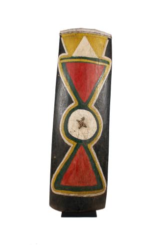 Shield, early to mid 20th Century
Possibly from Southern Highlands Province, Papua New Guinea,…