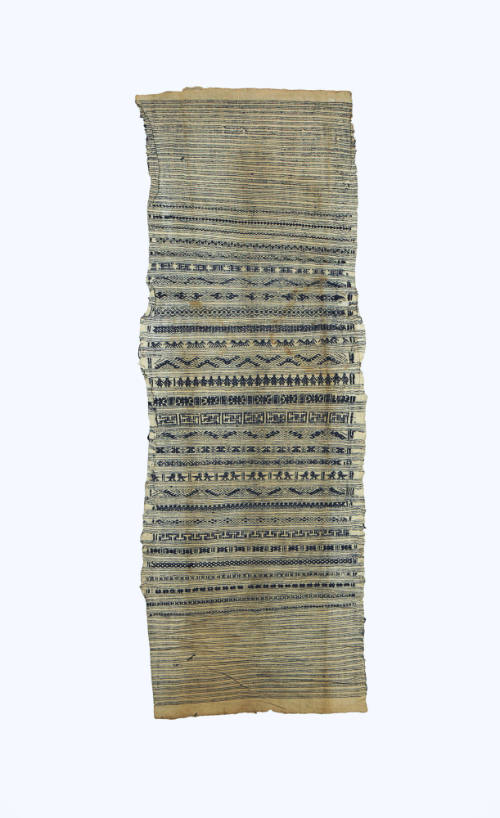 Woven Head Scarf, mid to late 20th Century
Dong culture; China
Cotton; 11 × 32 in.
2015.9.18…
