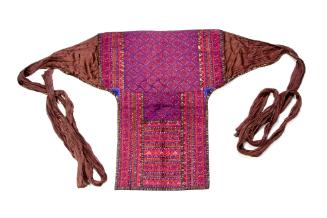Baby Carrier with Pleated Ties, 20th Century
Miao culture; Gulong Town, Guizhou Province, Chin…