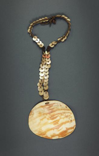 Shell Necklace with Circular Pendant, mid 19th to early 20th Century
Papua New Guinea, Melanes…