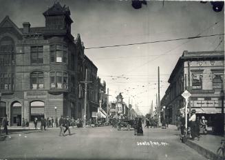 4th Street and Main Street in Santa Ana, CA, early 20th Century
Unknown photographer; Santa An…