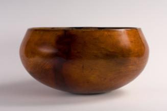 Feast Bowl (Pakaka), 20th Century
Moloka'i Island, Hawaii, Polynesia
Kao wood; 5 7/8 × 12 × 1…