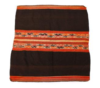 Carrying Cloth (Awayu), early to mid 20th Century
Aymara culture; Bolivia
Camelid wool; 40 1/…