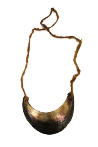 Bride Price Necklace, mid 20th Century
Papua New Guinea, Melanesia
Kina (Pinctada maxima) and…