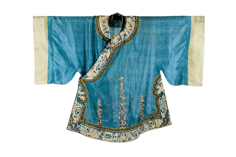 Woman's Jacket, Qing Dynasty (late19th Century)
Han people; China
Silk; 36 1/2 x 50 1/2 in.
…