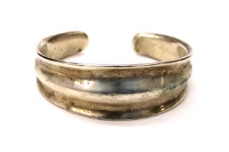 Bracelet, 20th Century
Miao culture; Guizhou Province, China
Silver; 1 × 2 3/4 × 2 1/4 in.
2…