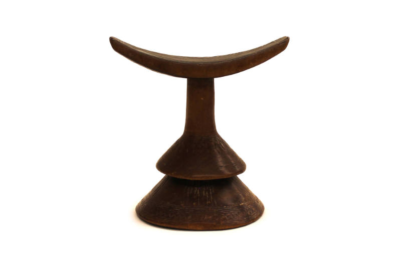 Headrest, 20th Century
Oromo culture; Ethiopia
Wood; 6 3/16 × 6 1/16 × 4 3/8 in.
2017.11.46
…