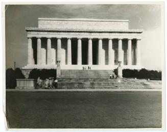 Lincoln Memorial, early 20th Century
Probably Leo Tiede (American, 1889 - 1968); Washington, D…