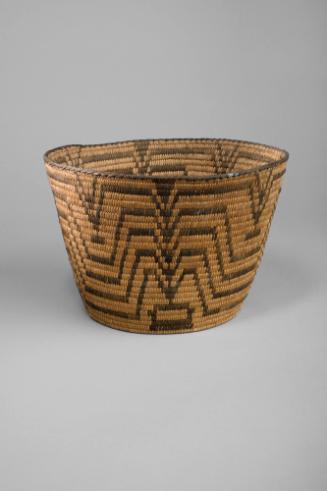 Basket, unknown date
Pima people; Southern Arizona
Willow and devil's claw; 6 3/4 x 10 1/4 in…