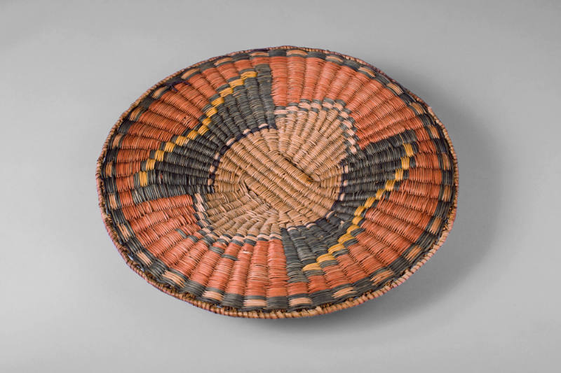 Basketry Plaque, unknown date
Hopi people; Northeastern Arizona
Willow and currant ; 14 3/4 i…