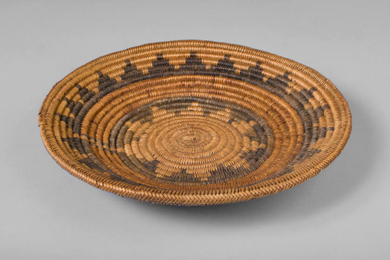 Wedding Basket, unknown date
Navajo people; Northeastern Arizona
Sumac and willow; 2 x 11 3/4…