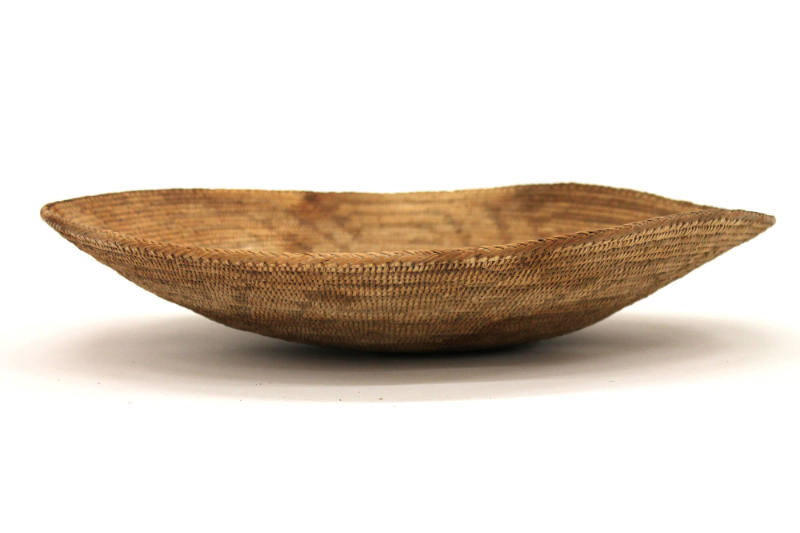 Basketry Tray, early 20th Century
Pima culture; Arizona, United States
Bear grass, willow and…