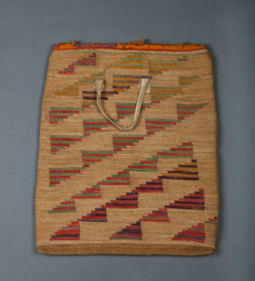 Bag, late 19th century
Nez Perce culture; Idaho
Chamois and corn husk; 17 1/8 × 14 1/2 in.
3…