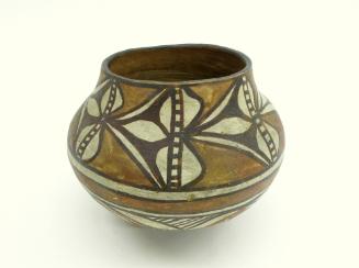 Bowl, unknown date
Clay; 5 x 7 1/8 in.
7551
