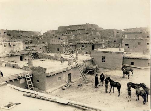 Six Story Houses, Zuni Pueblo, 1898
Printed by F.H. Maude & Co.; Zuni Pueblo, New Mexico
Phot…