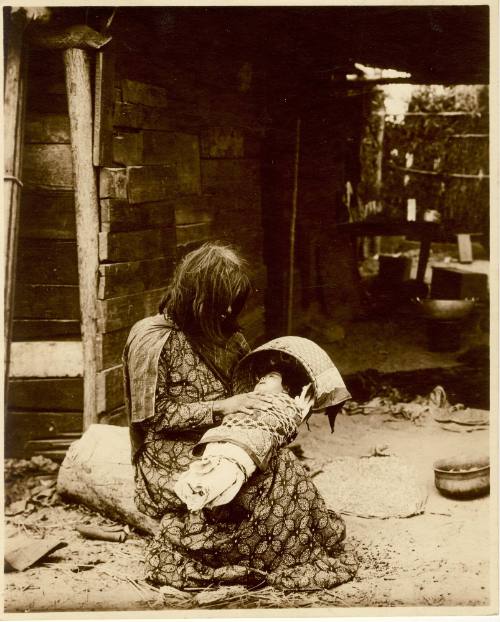 Woman with Baby, c. 1910
Putnam & Valentine; Arizona
Photographic print; 9 1/2 × 7 3/4 in.
2…