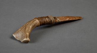 Knife, 19th century
Inuit people; Alaska
Antler and rawhide;1 7/8 x 1 x 9 1/4 in.
39339
Gif…