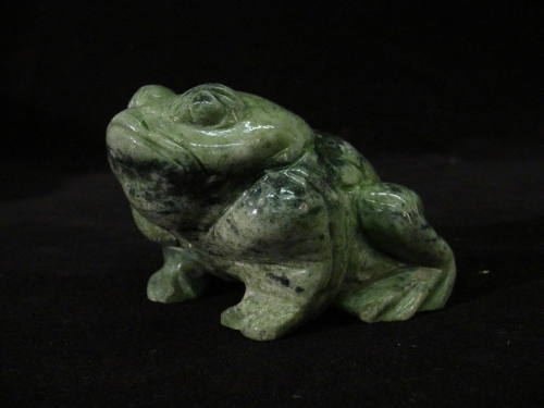 Frog Carving
China
Jade; 1 15/16 x 3 3/8 x 3 3/4 in.
97.31.11
Gift of Herbert Hansen
