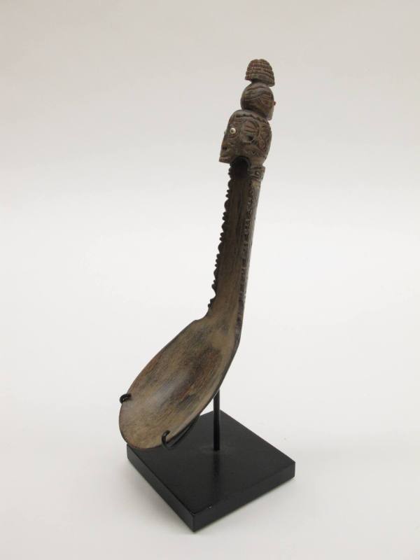Spoon, 20th Century
Indonesian; Lesser Sunda Islands, Indonesia, Asia
Wood and shell; 7 3/8 x…