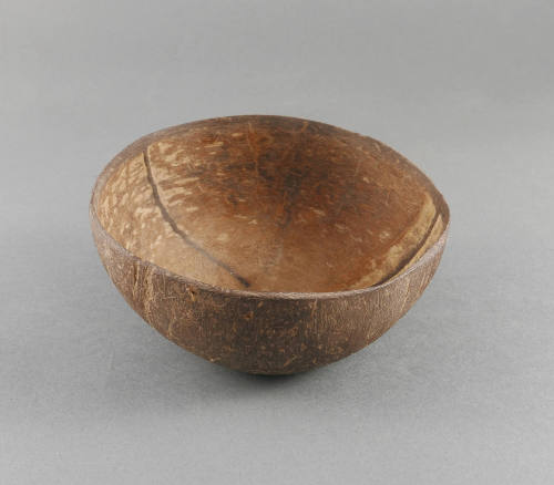 Kava Cup (Bilo Ni Yaqona), 20th Century
Fiji, Melanesia
Coconut Shell; 3 × 5 × 4 3/4 in.
201…