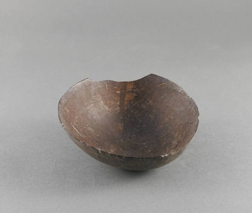 Kava Cup (Bilo Ni Yaqona), 20th Century
Fiji, Melanesia
Coconut Shell; 1 3/4 × 4 1/2 × 4 5/8 …