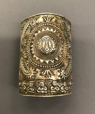 Cuff, 20th Century
Miao culture; probably Guizhou Province, China
Silver; 3 5/8 × 3 in.
2001…