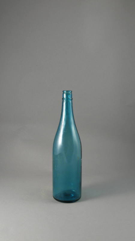 Bottle, early to mid 20th Century
Palau, Micronesia
Glass; 11 3/4 × 3 1/8 in.
2019.17.2
Gif…