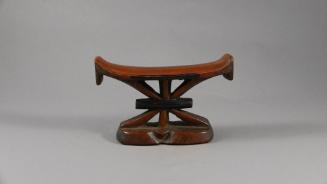 Headrest, 20th Century
Tsonga culture; Mozambique or South Africa
Wood; 3 3/4 × 6 × 1 7/8 in.…