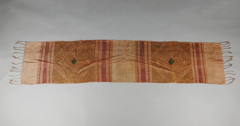 Shawl, 20th Century
Lao or Tai culture; Laos or Vietnam
Cotton and silk; 15 × 71 3/4 in.
201…