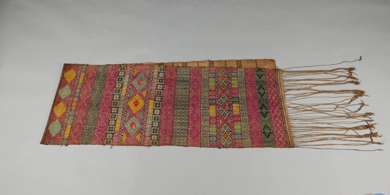 Shawl, 20th Century
Lao or Tai culture; Laos or Vietnam
Cotton and silk; 16 7/8 × 83 3/4 in.
…