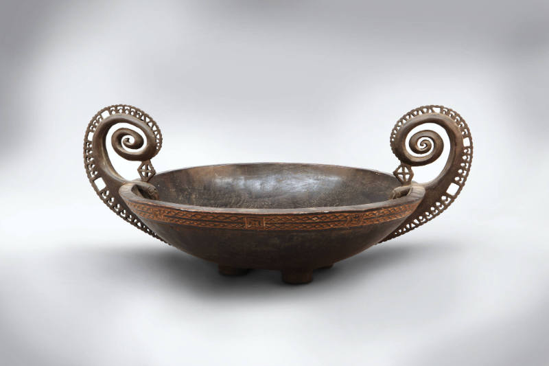 Bowl with Spiral Shaped  Handles, 20th Century
Admiralty Islands, Melanesia, Oceania
Wood; 9 …