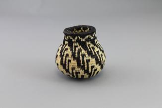 Miniature Basket (Hösig Di), mid to late 20th Century
Emberá or Wounaan culture; Darién Provin…