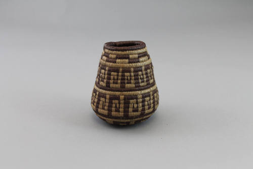 Miniature Basket (Hösig Di), mid to late 20th Century
Emberá or Wounaan culture; Darién Provin…
