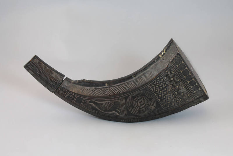 Powder Horn, 1644-1912
probably Miao culture; China
Wood; 4 3/8 × 9 7/8 × 2 1/4 in.
2020.8.2…