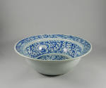 Blue-and-White Ware Bowl
Qing dynasty (1644-1911)
Glazed ceramic
Gift of Trang Tran
2003.32…