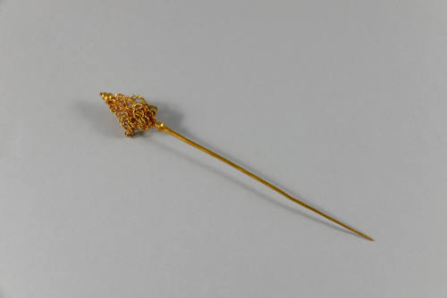 Hair Pin
Liao dynasty (907-1125)
Gold
Loan courtesy of Anne and Long Shung Shih
L.2007.12.3