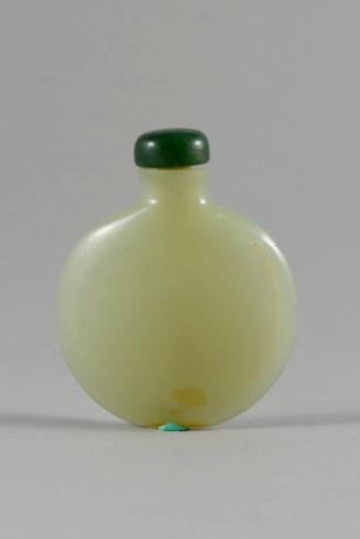 Light Green Snuff Bottle, Qing dynasty (1644-1911)
China
Jade, wood and cork; 3 × 2 1/2 × 1/2…