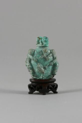 Snuff Bottle with Male Figures, Qing dynasty (1644-1911)
China
Turquoise, wood and cork; 1 1/…