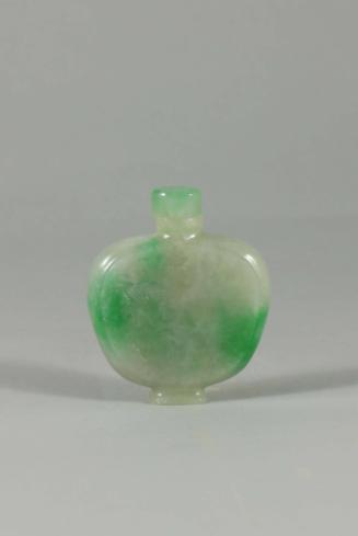 Snuff Bottle, Qing dynasty (1644-1911)
China
Jade
2023.4.20a,b
Gift of Anne and Long Shung …