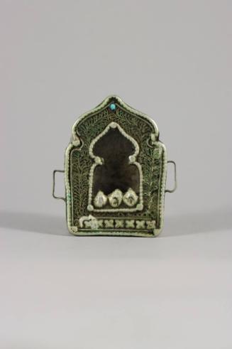 Amulet Box (Gau or Gawu), 19th to 20th Century
Tibet Autonomous Region
Silver alloy, glass an…