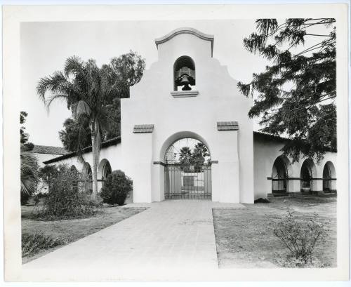 Bower's Museum Bell Tower, 1930-1935
Edward W. Cochems; Santa Ana, California
Photographic pr…