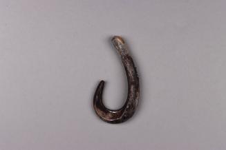 Fish Hook, 20th Century
Wuvulu Island, Manus Province, Papua New Guinea, Melanesia
Shell; 2 ×…