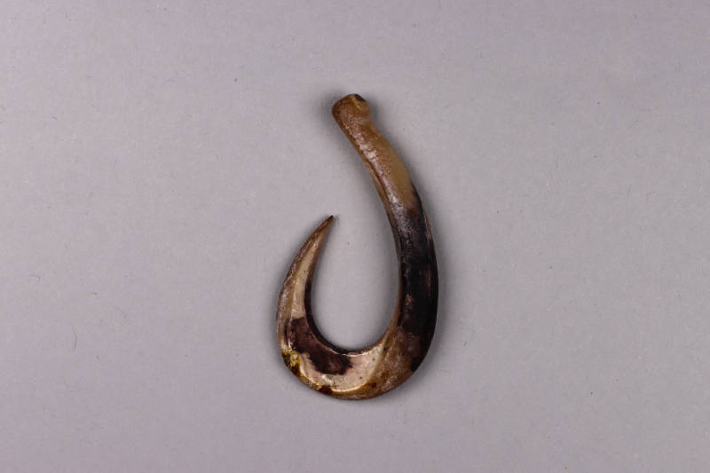 Fish Hook, 20th Century
Wuvulu Island, Manus Province, Papua New Guinea, Melanesia
Shell; 1 7…