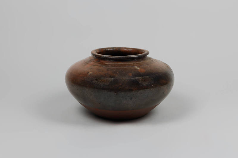 Vessel, 18th Century
Unrecorded artist; India
Glazed earthenware; 7 1/2 × 12 in.
2021.7.16
…