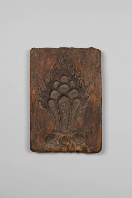 Dough Mold (zan par), 20th Century
Tibet Autonomous Region
Wood; 5 5/8 × 3 7/8 × 5/8 in.
202…