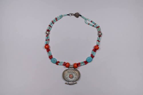Amulet Box (Gau or Gawu) Necklace, 19th to 20th Century
Tibet Autonomous Region
Silver alloy,…