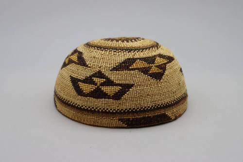 Basket Hat, unknown date
Hupa, Yurok, Karok, or Pomo people; California
Maidenhair fern and b…