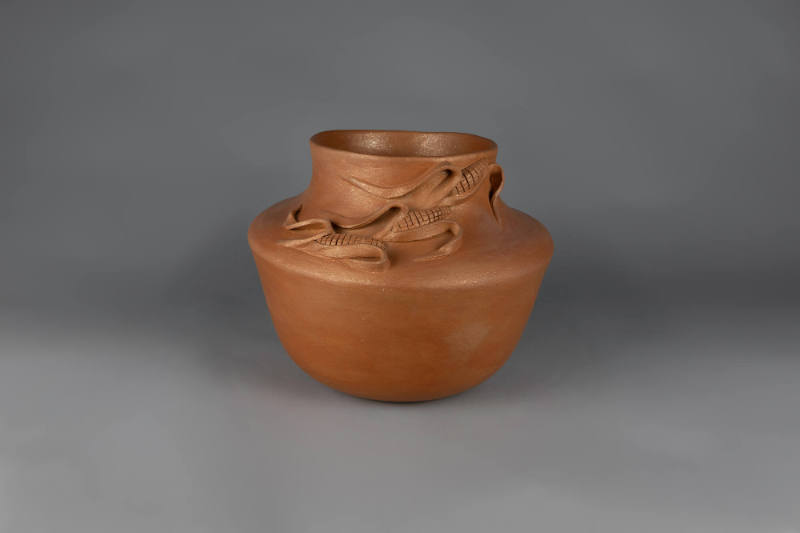  Vessel, 1990
Juanita Suazo Dubray (born 1930); Taos Pueblo, New Mexico
Ceramic; 8 5/8 × 11 i…